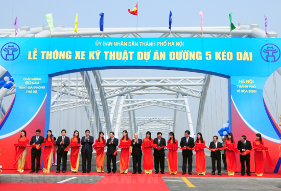 Thông xe kỹ thuật cầu Đông Trù và đường 5 kéo dài